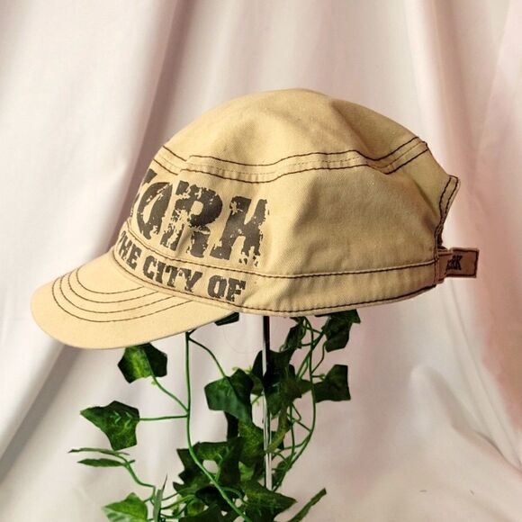 Robin Ruth City of New York hat. OSFA EUC - Picture 2 of 10